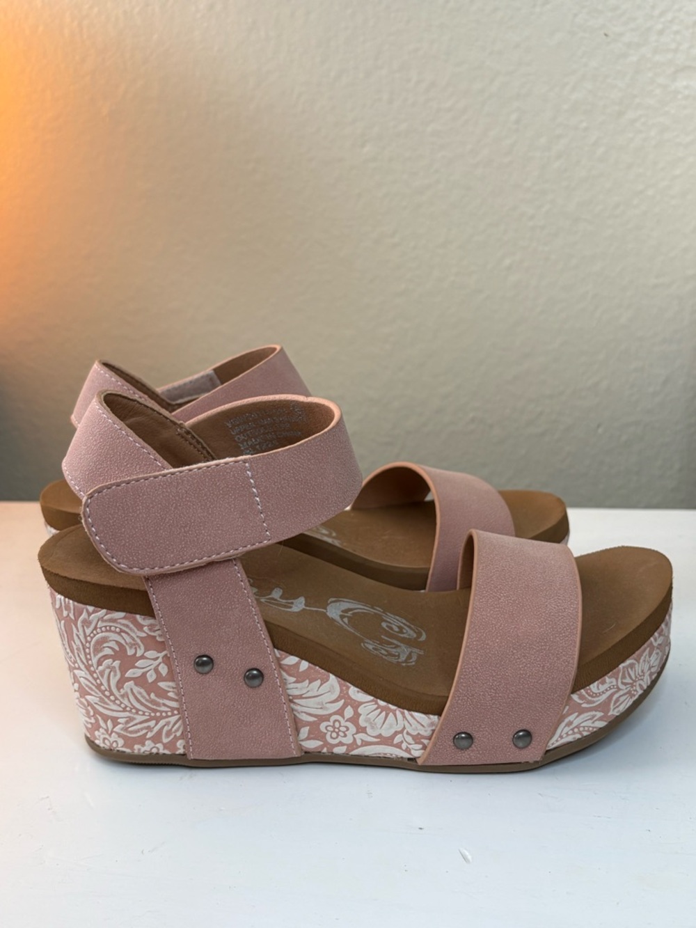 Women’s Pink Floral Wedge Sandals